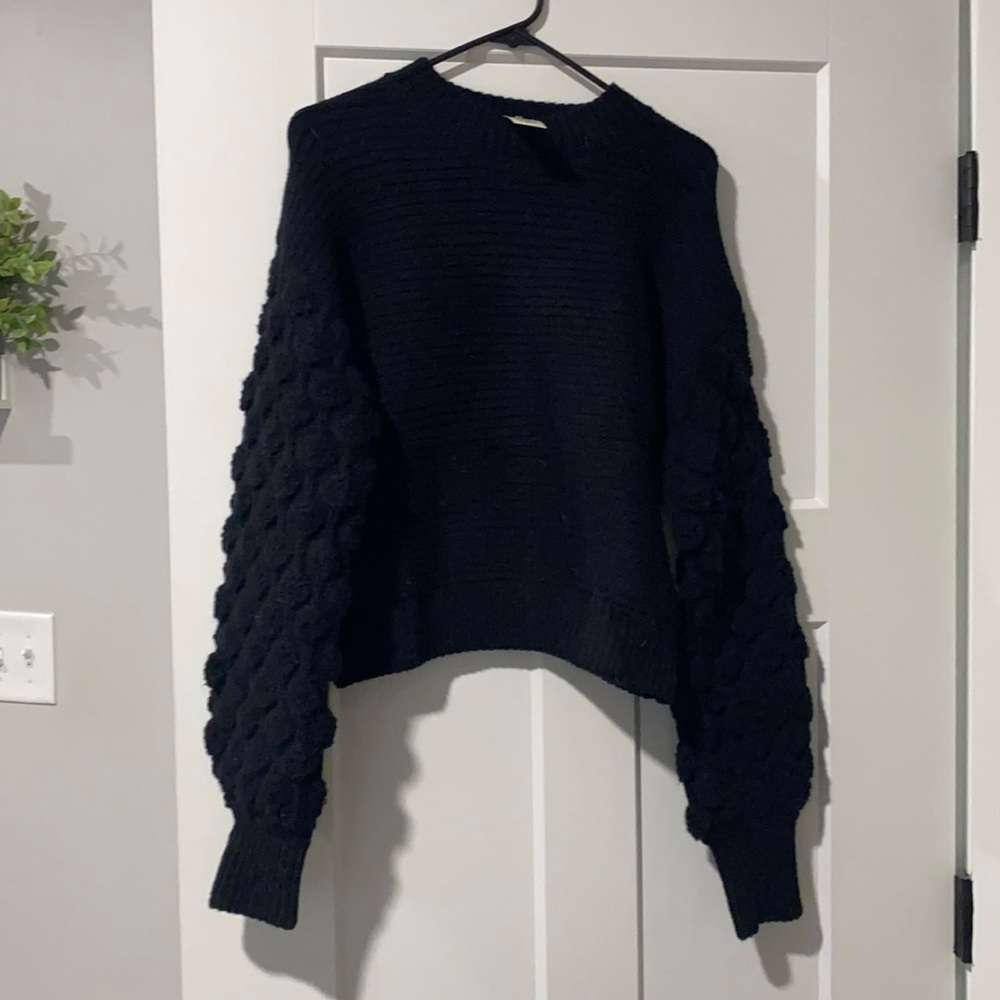 Bubble sleeve sweater